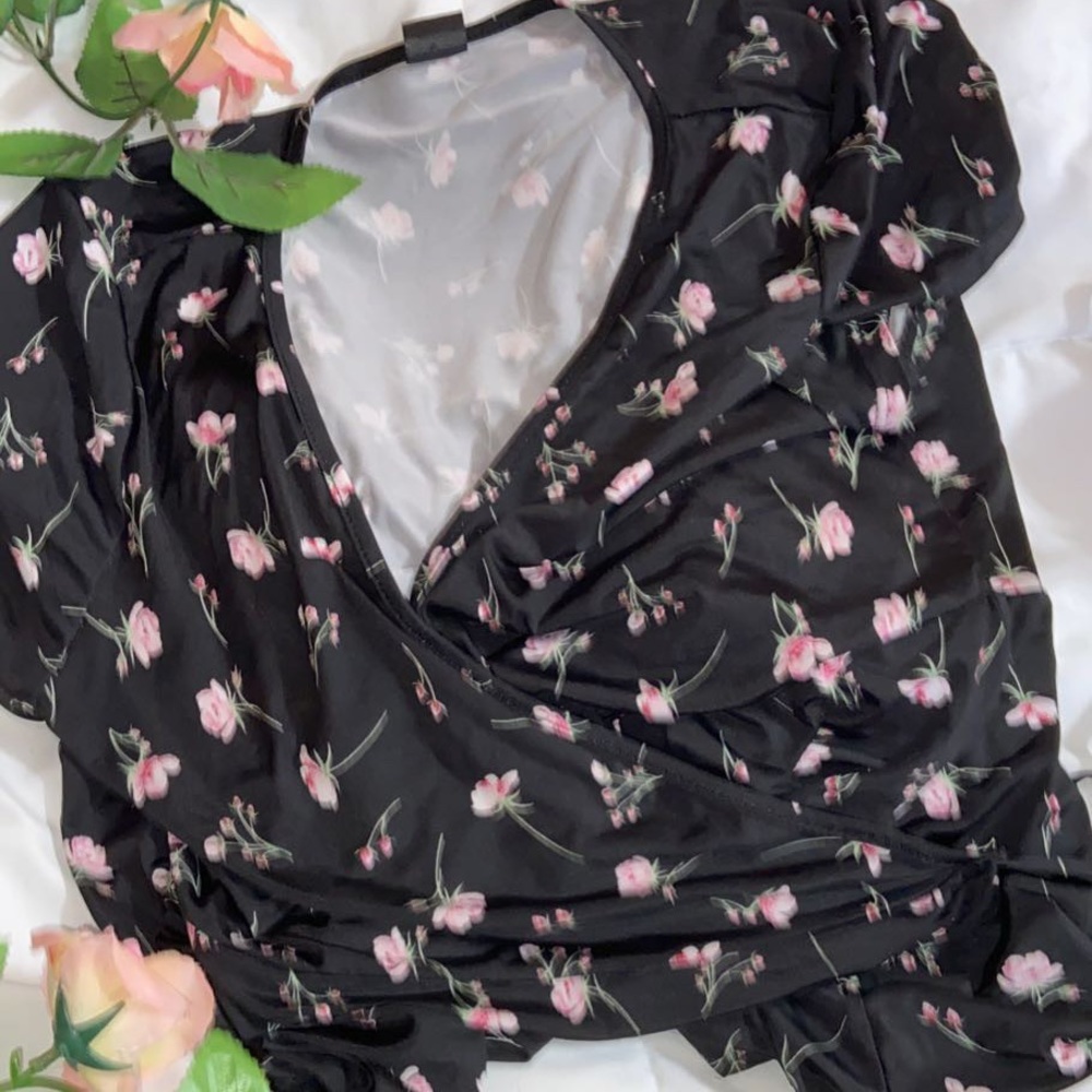 Floral black tie up dress🖤💞